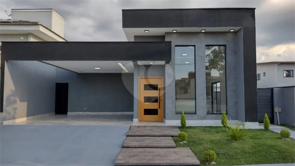 Casa à venda com 3 quartos, sendo 1 suíte,  no condomínio Terras do Vale, Caçapava - SP