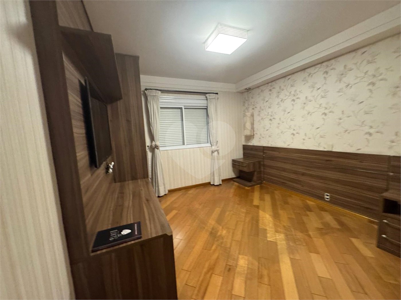 Apartamento à venda com 3 suítes em Santa Teresinha, São Paulo, SP