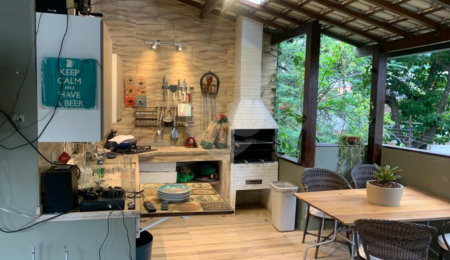 Casa à venda com 5 quartos, sendo 1 suíte,  em Grajaú, Rio de Janeiro, RJ
