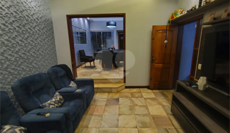 Casa à venda com 3 quartos, sendo 1 suíte,  em Vila Nastri, Itapetininga, SP