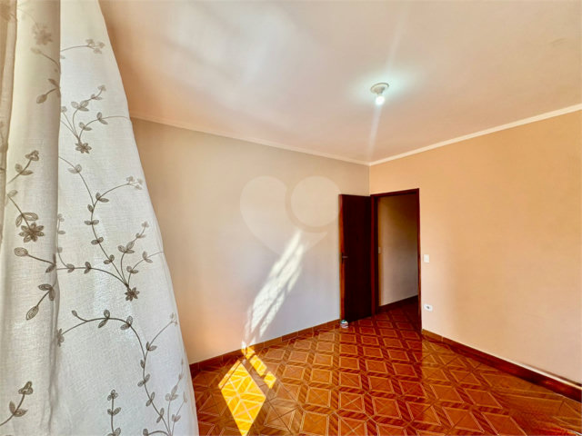 Sobrado à venda com 3 quartos, sendo 2 suítes,  em Vila Ester (zona Norte), São Paulo, SP