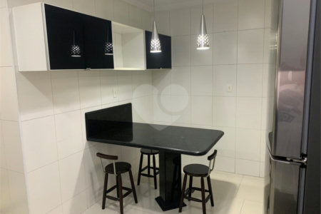 Apartamento à venda com 3 quartos em República, São Paulo, SP