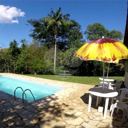 Sítio à venda com 9 quartos, sendo 7 suítes, no Centro, Monteiro Lobato, SP