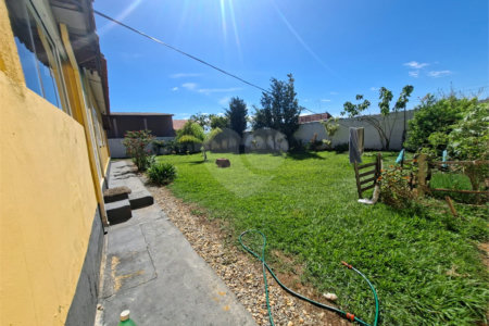 Casa à venda com 3 quartos, sendo 1 suíte,  em Tatetú, Alambari, SP