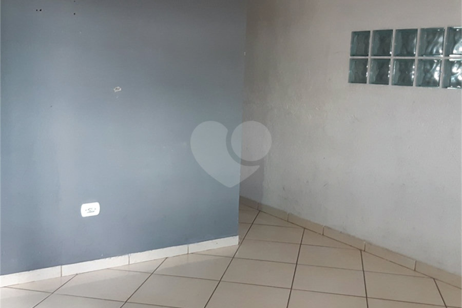 Sobrado à venda com 20 quartos em Jardim Peri, São Paulo, SP