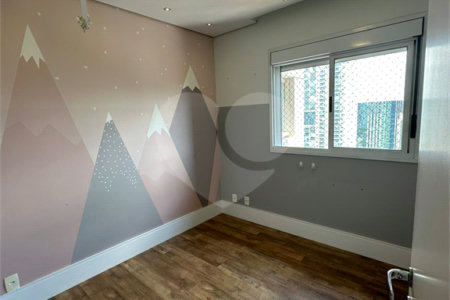 Apartamento à venda com 3 quartos, sendo 1 suíte, em Brooklin Paulista, São Paulo, SP