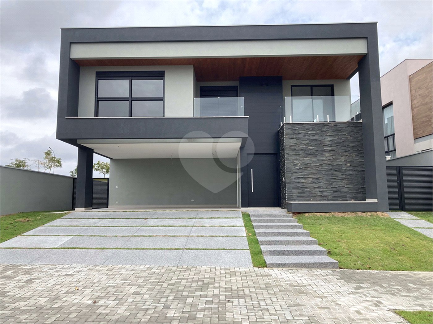 Casa à venda com 5 suítes no condomínio Alphaville 1, São José dos Campos - SP