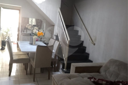 Casa à venda com 3 quartos, sendo 1 suíte,  em Jardim Coqueiro, Itaquaquecetuba, SP