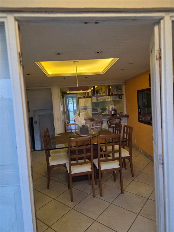 Casa à venda com 5 quartos, sendo 1 suíte,  em Praia Rasa, Armação dos Búzios, RJ