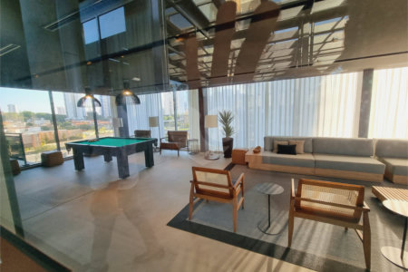 Apartamento à venda ou para alugar com 3 quartos, sendo 1 suíte, em Jardim das Acácias, São Paulo, SP