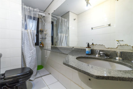 Apartamento à venda com 4 quartos, sendo 1 suíte, em Indianópolis, São Paulo, SP