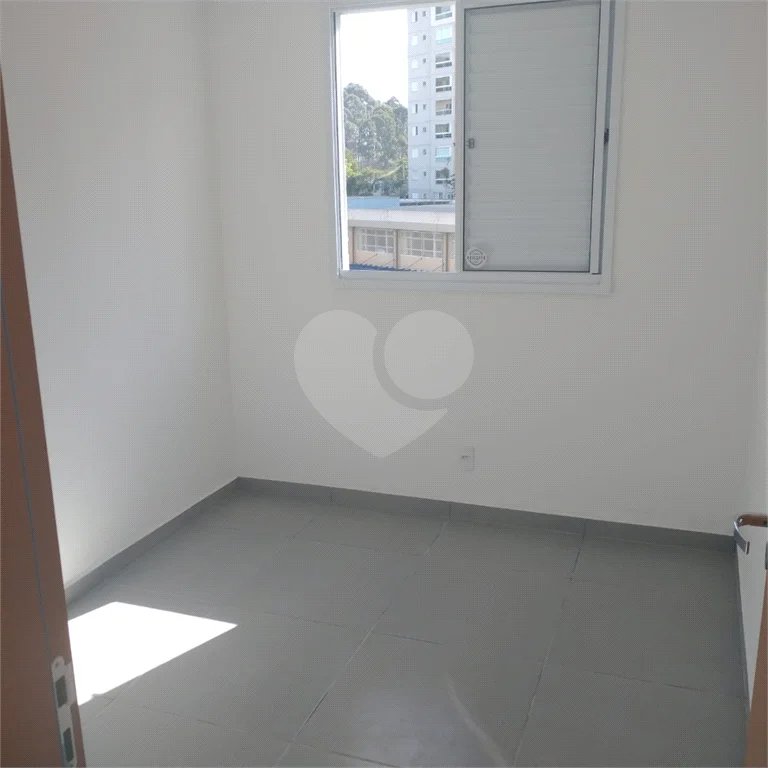 APARTAMENTO COM DOIS DORMITÓRIOS E UMA VAGA NA RAIMUNDO PEREIRA DE MAGALHÃES.