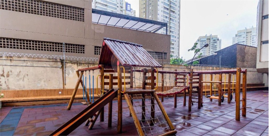Apartamento na Região do Ipiranga à 8 Minutos do Metrô com 2 Dormitórios .