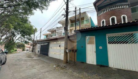 Sobrado à venda com 3 quartos, sendo 1 suíte,  em Tremembé, São Paulo, SP