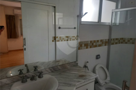 Apartamento à venda com 3 quartos, sendo 1 suíte, em Pinheiros, São Paulo, SP