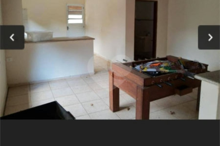 Chácara à venda ou para alugar com 4 quartos, sendo 1 suíte, em Vila Omízollo, Louveira, SP