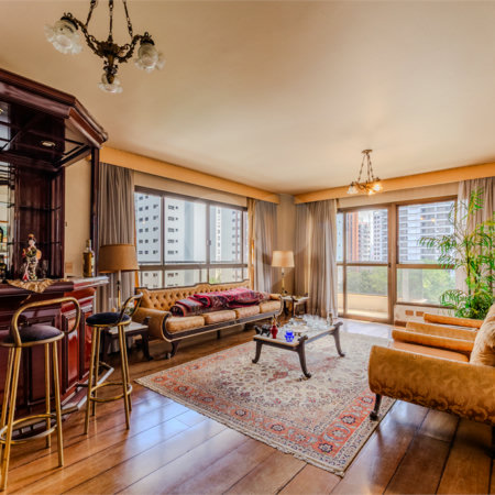 Apartamento à venda com 3 suítes em Moema, São Paulo, SP