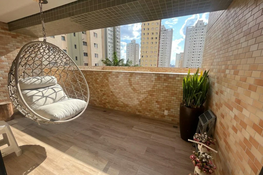 Apartamento à venda com 3 suítes em Santa Teresinha, São Paulo, SP