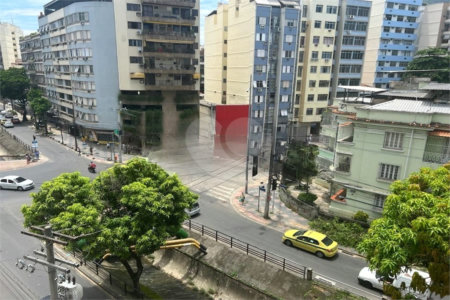 Apartamento à venda com 3 quartos, sendo 1 suíte, em Tijuca, Rio de Janeiro, RJ