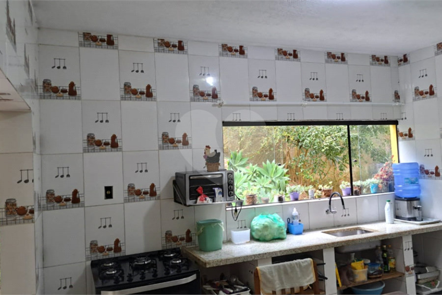 Casa à venda com 3 quartos, sendo 1 suíte, no condomínio Alpes da Cantareira, Mairiporã - SP