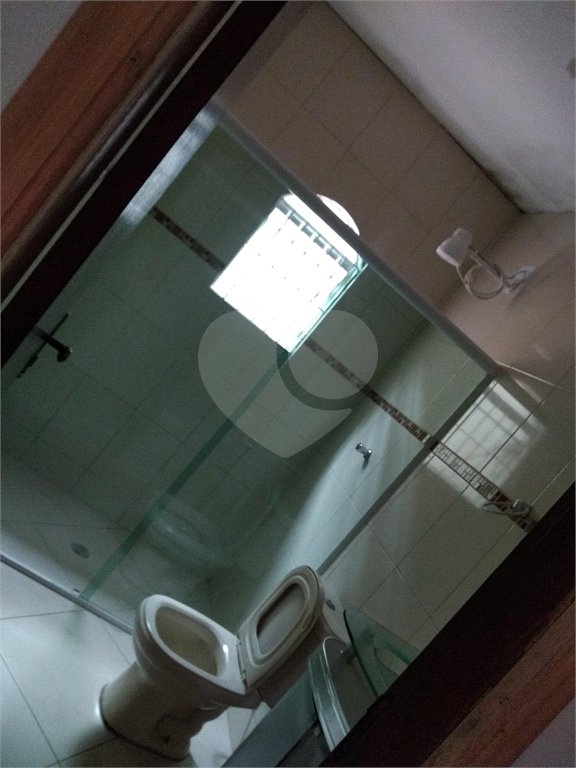 Sobrado à venda com 3 quartos, sendo 1 suíte,  em Residencial Rancho Grande, Itaquaquecetuba, SP
