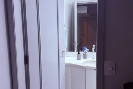 Sobrado à venda com 4 quartos, sendo 2 suítes,  em Vila Santo Antônio, Cotia, SP