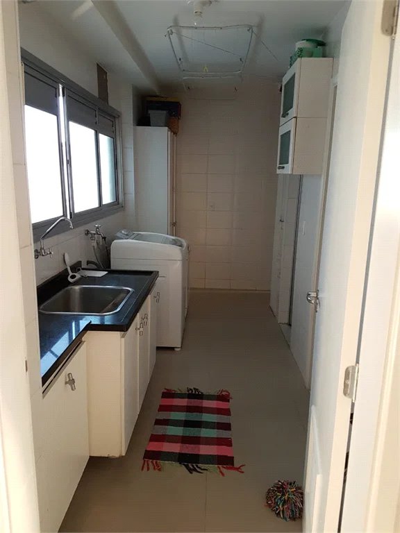 Apartamento à venda com 3 suítes em Jardim Londrina, São Paulo, SP