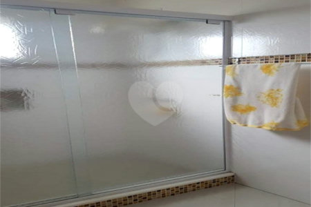 Casa à venda com 3 quartos, sendo 1 suíte, no condomínio Village Ipanema 1, Araçoiaba da Serra - SP