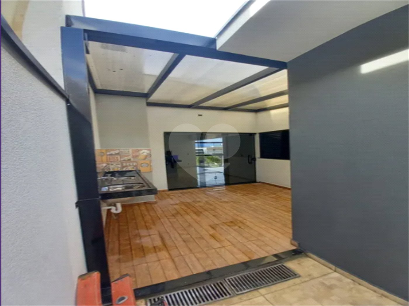 Casa à venda com 3 quartos, sendo 1 suíte, no condomínio Horto Florestal Iii, Sorocaba - SP