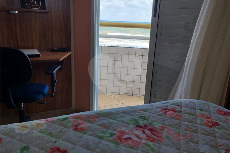 Apartamento à venda com 2 quartos, sendo 1 suíte,  em Vera Cruz, Mongaguá, SP