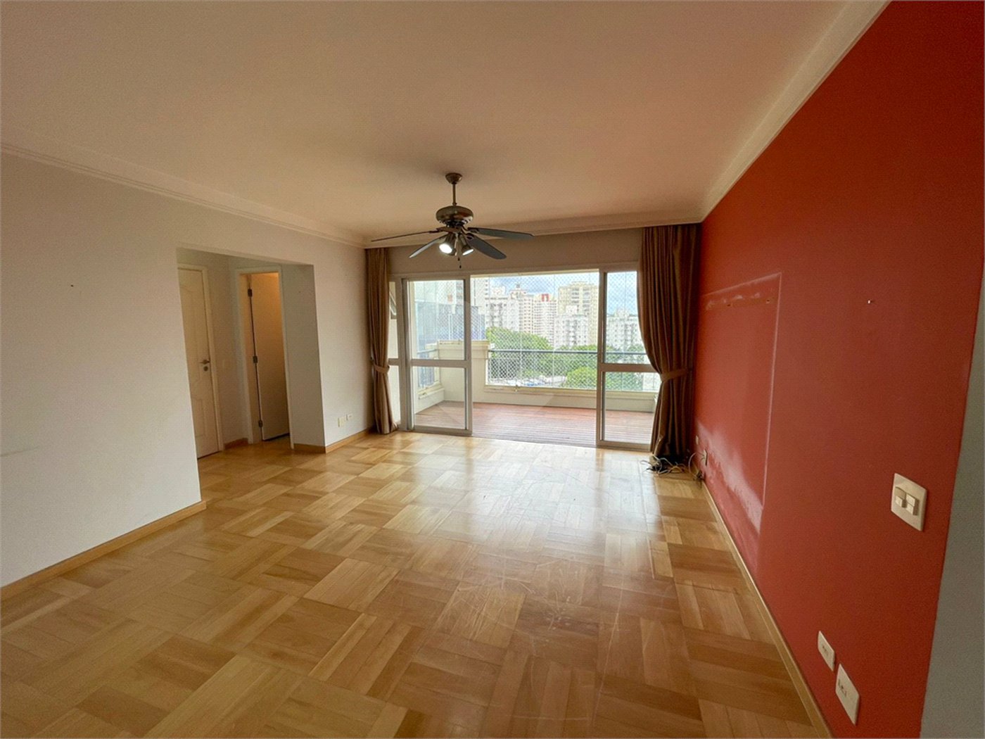 Apartamento à venda ou para alugar com 3 suítes em Vila Suzana, São Paulo, SP