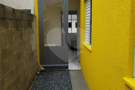 Casa à venda com 2 quartos no condomínio Novo Horizonte, Itapetininga - SP