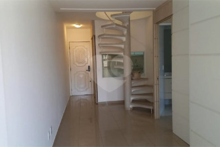 Cobertura Duplex com 96m2 em Moema - Venda e Locação - 02 Dorm Sendo 01 Suíte e 02 Vagas