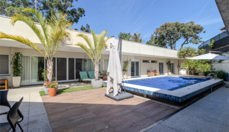 Casa à venda com 4 suítes em Interlagos, São Paulo, SP