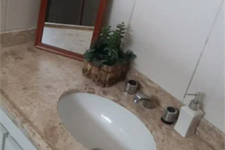 Sobrado à venda com 8 quartos em Jardim São Luís, São Paulo, SP