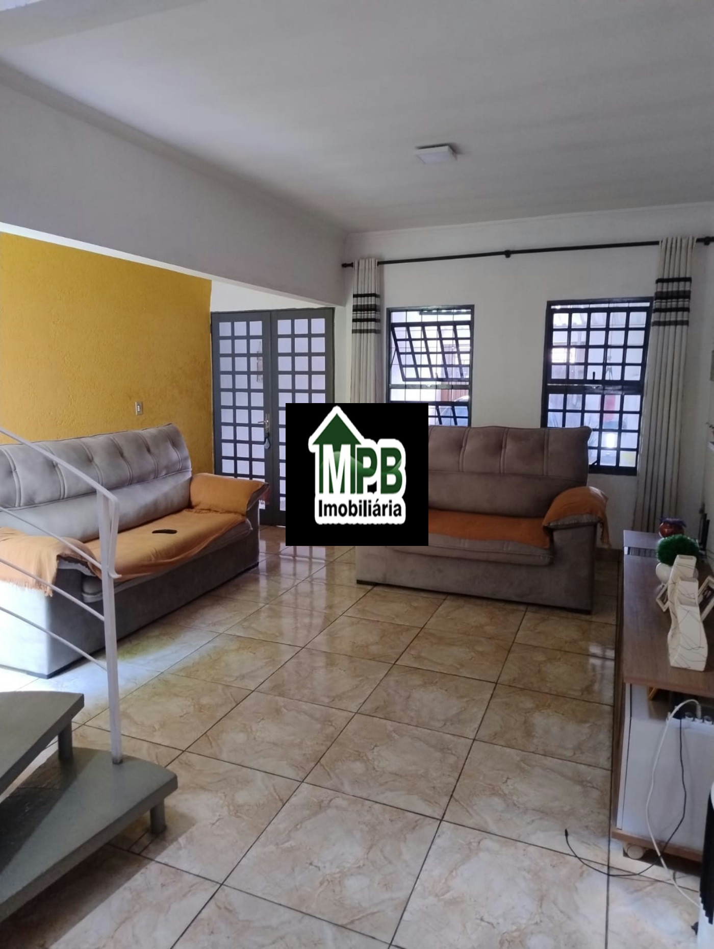 Sobrado à venda com 3 quartos em Jd. Alpes de Sorocaba, Sorocaba, SP