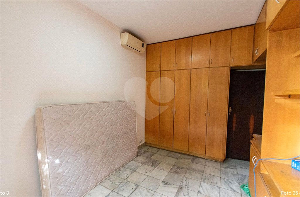 Casa à venda com 3 quartos, sendo 1 suíte,  em Vila Mariana, São Paulo, SP