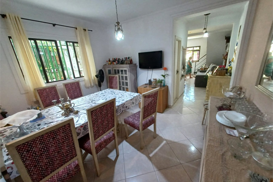 Sobrado à venda com 4 quartos, sendo 1 suíte, em Perdizes, São Paulo, SP