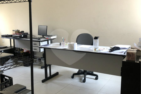 Sobrado à venda com 6 quartos em Vila Santo Estéfano, São Paulo, SP