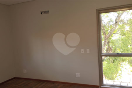 Casa à venda com 4 suítes no condomínio Estância Marambaia, Vinhedo - SP