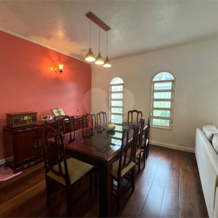 Casa à venda com 4 quartos, sendo 1 suíte,  em Vila Galvão, Guarulhos, SP