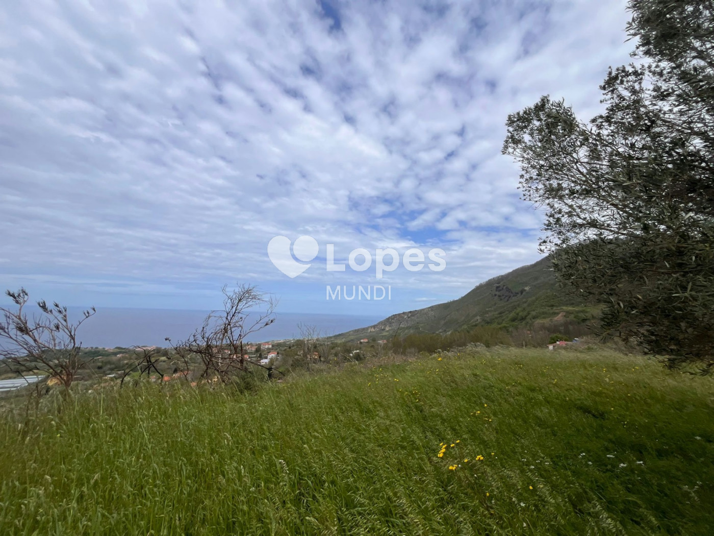 Terreno à venda em San Lucido, Cosenza, Itália – 1.700 m² e vista para o mar