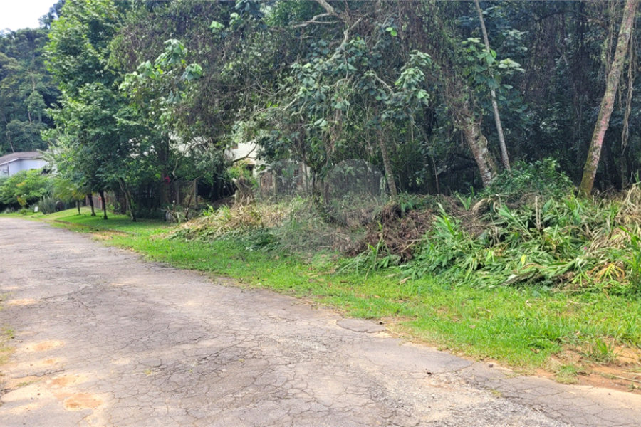 Terreno à venda no condomínio Cantareira, Mairiporã - SP