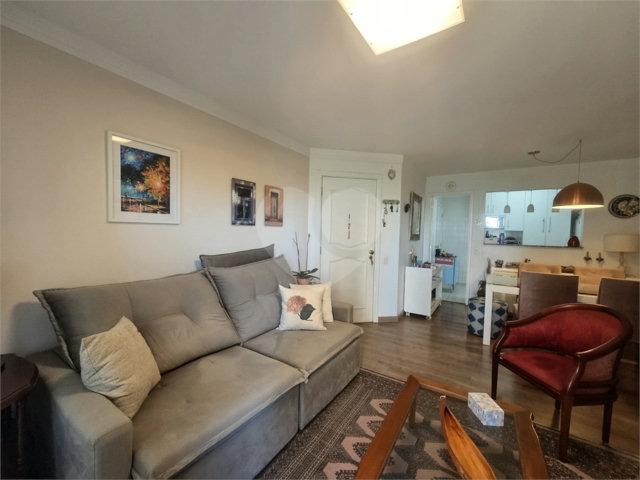 Apartamento à venda com 3 quartos, sendo 1 suíte,  em Alto da Boa Vista, São Paulo, SP