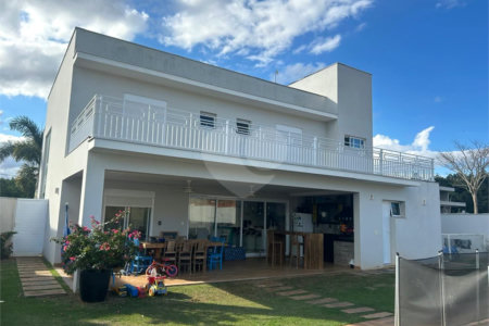 Casa à venda com 3 suítes no condomínio Terras de Lucas, Sorocaba - SP