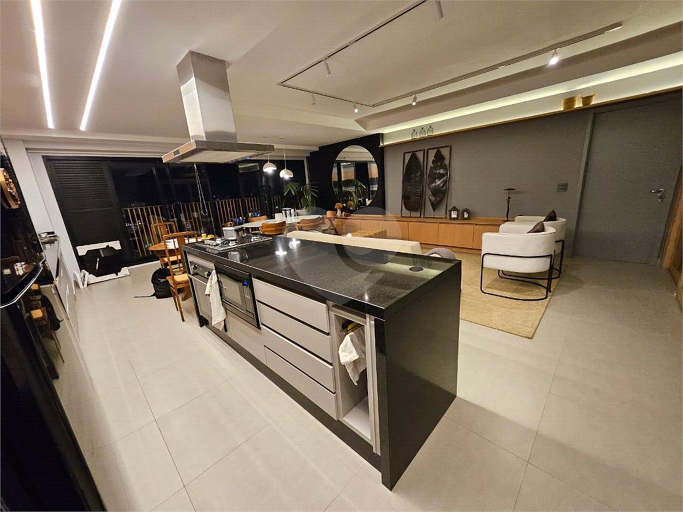 Apartamento à venda com 3 suítes em Vila Ferroviária, Araraquara, SP
