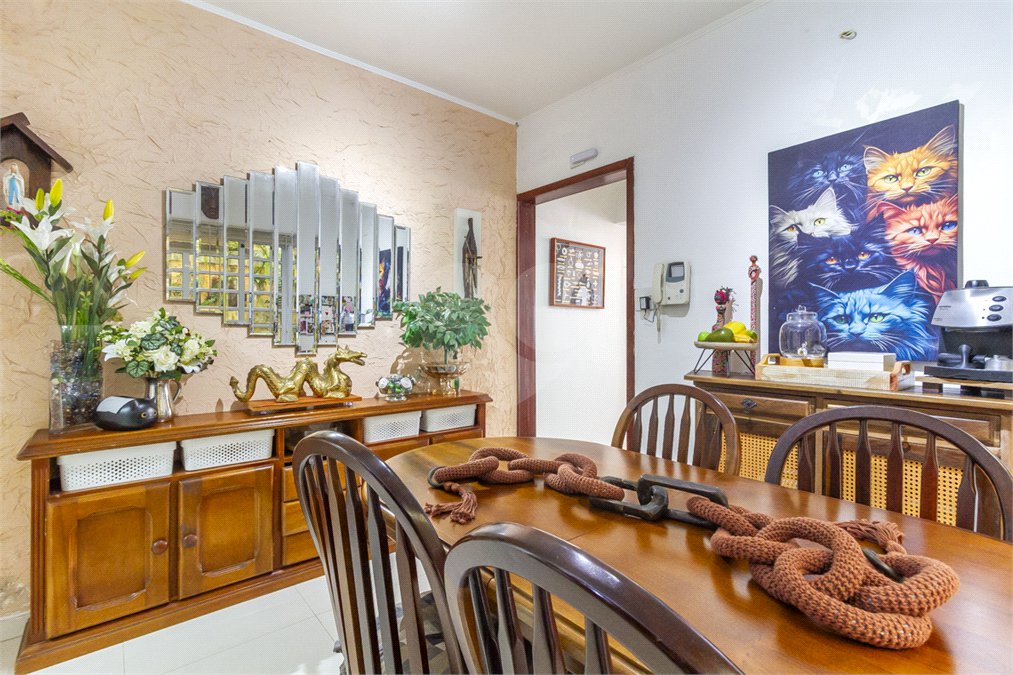 Sobrado à venda com 4 quartos, sendo 1 suíte,  em Vila Cruzeiro, São Paulo, SP