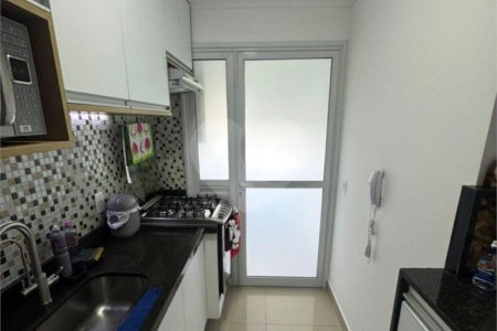 Apartamento à venda com 2 quartos, sendo 1 suíte,  em Interlagos, São Paulo, SP