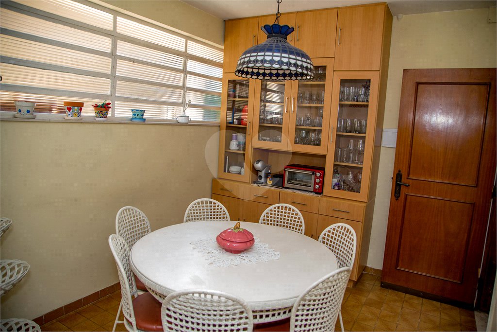 Casa à venda com 7 quartos, sendo 1 suíte, em Jardim Paulistano, São Paulo, SP