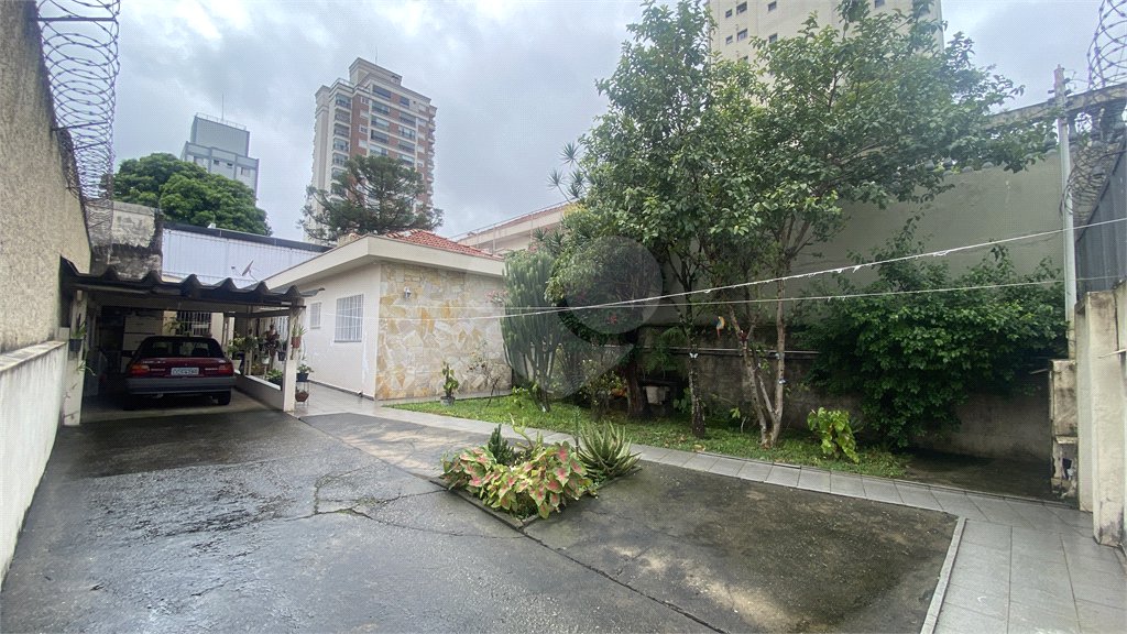 Casa Térrea à venda com 3 quartos, sendo 2 suítes, em Campo Belo, São Paulo, SP